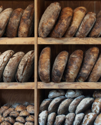 1er-Un atelier et un four à pain pour les petites sœurs de l’Agneau